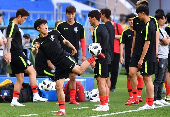 FBL-WC-2018-KOR-TRAINING