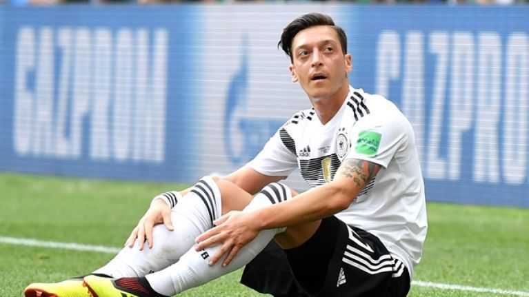 Mesut Ozil deserves to be dropped