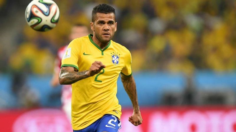 Dani Alves is out of the World Cup due to injury