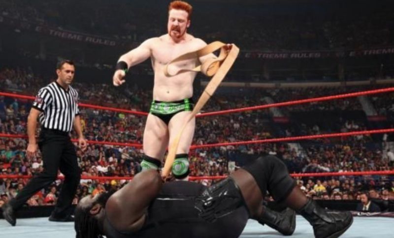 Sheamus and Mark Henry face each other back at Extreme Rules 2013