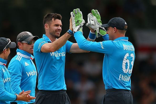 England v India: Carlton Mid ODI Tri Series - Game 6