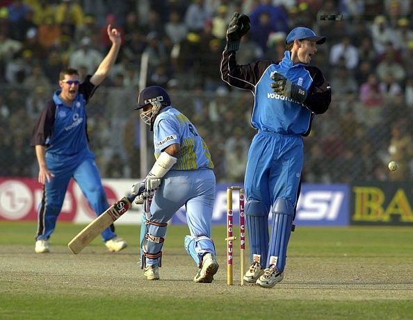Ashley Giles bowls India&#039;s Anil Kumble
