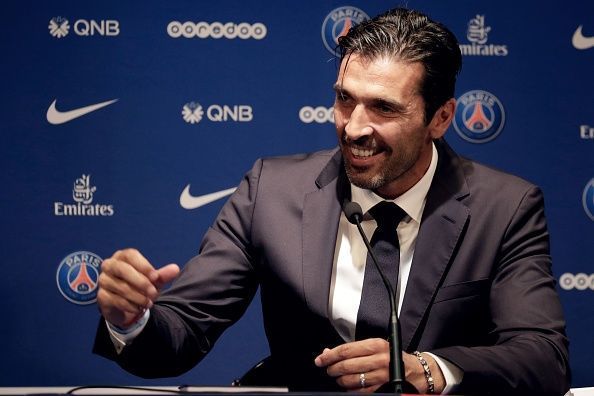 FBL-FRA-LIGUE 1-PSG-BUFFON