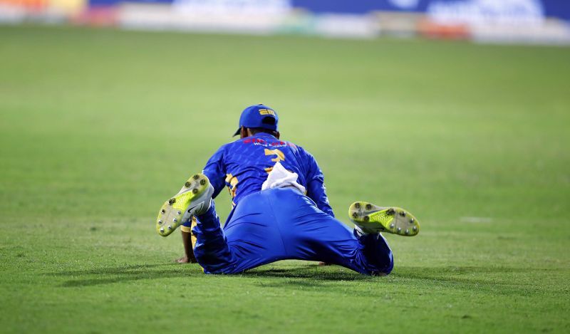 THE MOMENT - KB Arun Karthik completing the catch to seal the win