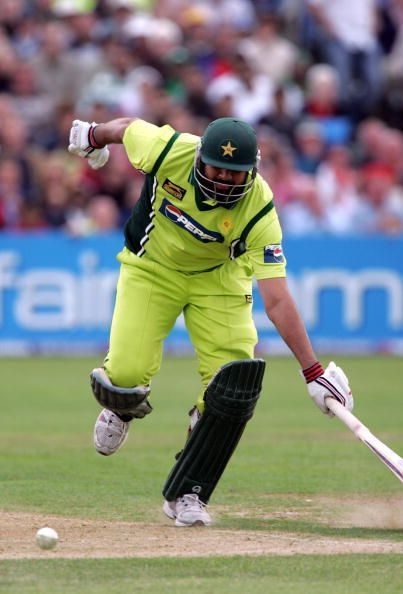 Pakistan&#039;s Inzamam-ul-Haq runs towards t