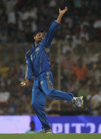 Mumbai Indians v Royal Challengers Bangalore - IPL Semi Final 1