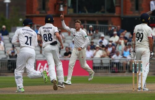 Lancashire v Yorkshire - Specsavers Championship Division One