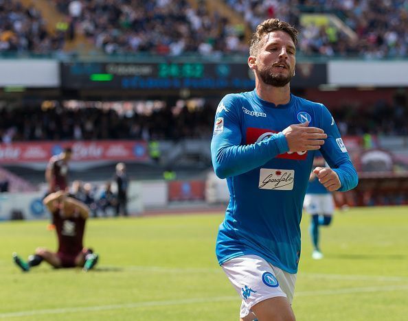 Dries Mertens of SSC Napoli celebrates after scoring during...