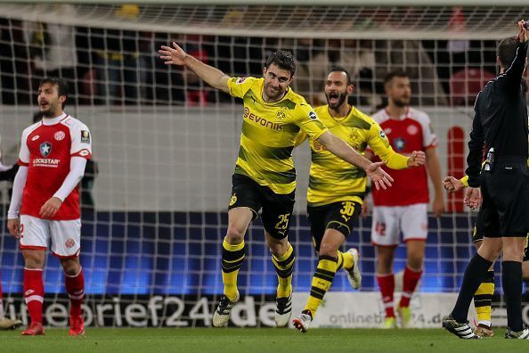 1. FSV Mainz 05 v Borussia Dortmund - Bundesliga