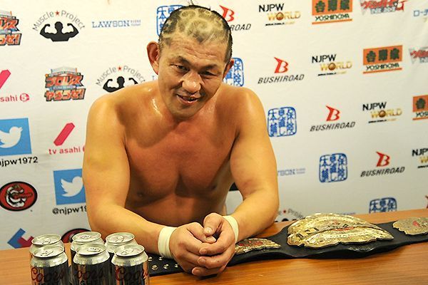 Minoru Suzuki hits hard on everyone 