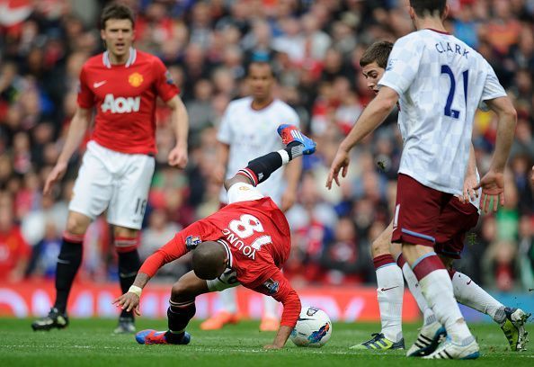 Soccer - Barclays Premier League - Manchester United v Aston Villa