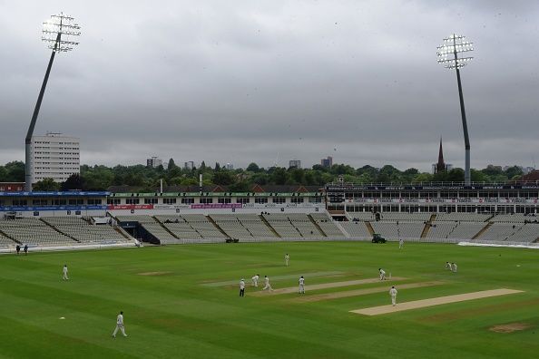 Warwickshire v Lancashire - Specsavers County Championship: Division One