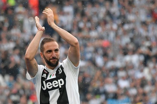 Higuain could re-unite with former boss in England