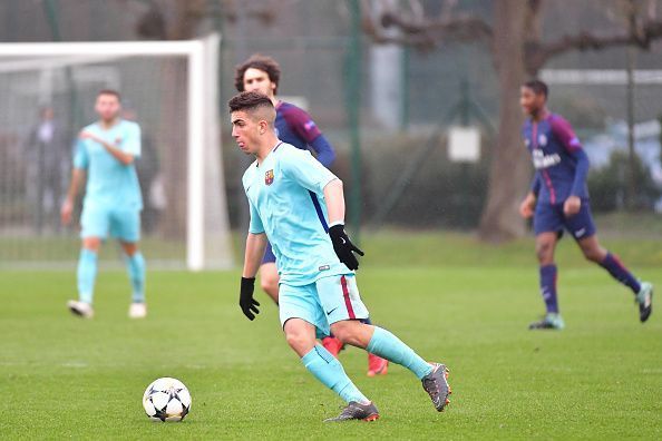 Paris Saint-Germain v FC Barcelona - Youth League U19