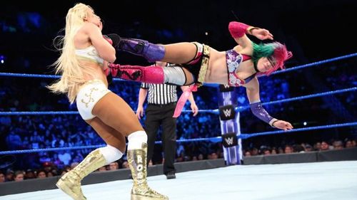 Asuka Dropkick