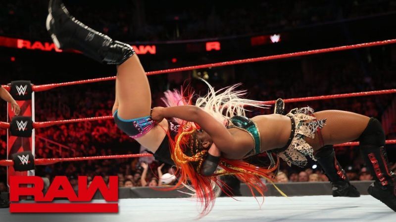 Ember Moon vs Alexa Bliss