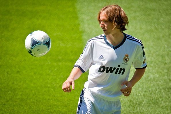 Real Madrid Unveils New Player Luka Modric