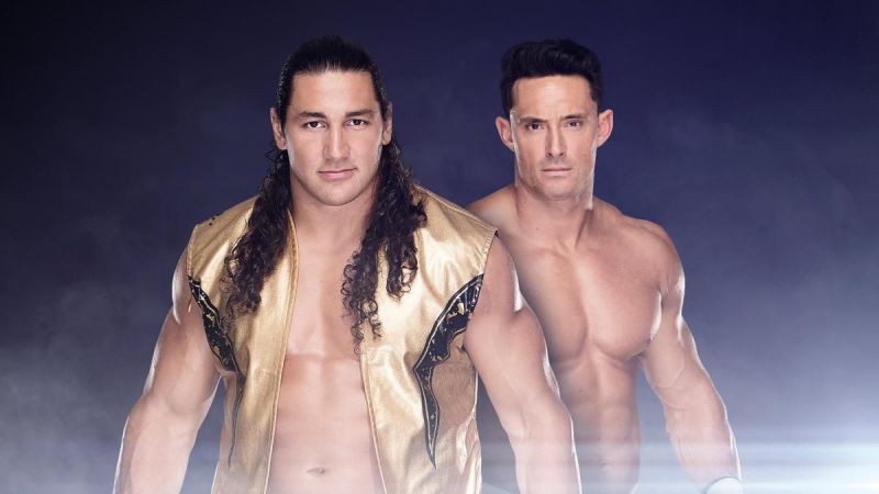 Tino Sabbatelli and Riddick Moss both suffered injuries