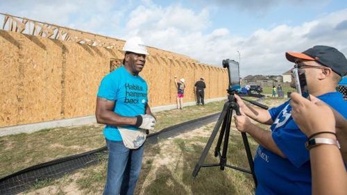 Booker T threw his hat in the ring to run for mayor in Houston for November 2019