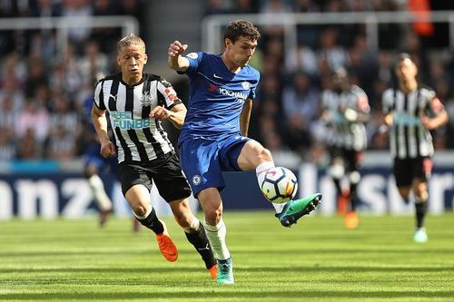 Newcastle United v Chelsea - Premier League