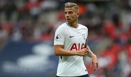 Tottenham centre-back Toby Alderweireld looks set to join Premier League rivals Manchester United.