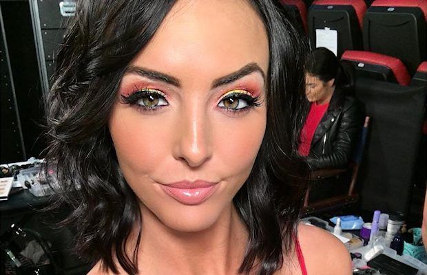 WWE SmackDown Live Superstar Peyton Royce expressed his disappointment at Dave Meltzer criticizing her looks on a public forum