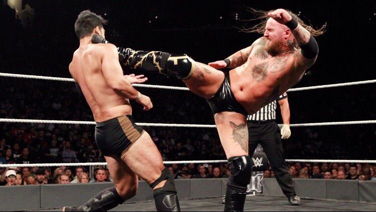 Aleister Black vs. Hideo Itami