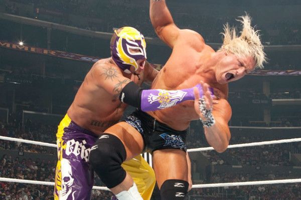 Dolph Ziggler and Rey Mysterio kicked off SummerSlam 2009 with a bang!