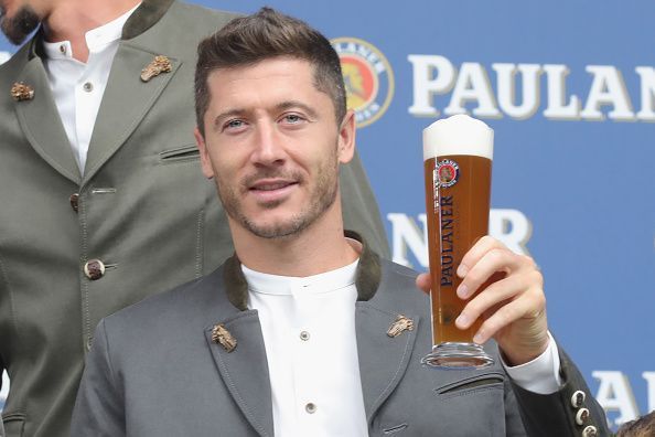 FC Bayern Muenchen And Paulaner Photo Session