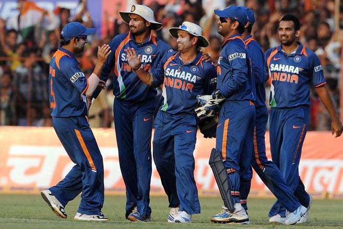 2009 में श्रीलंका के खिलाफ वनडे मैच के दौरान भारतीय खिलाड़ी