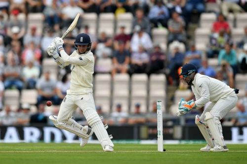 Sam Curran enroute to his 78 at the Rose Bowl