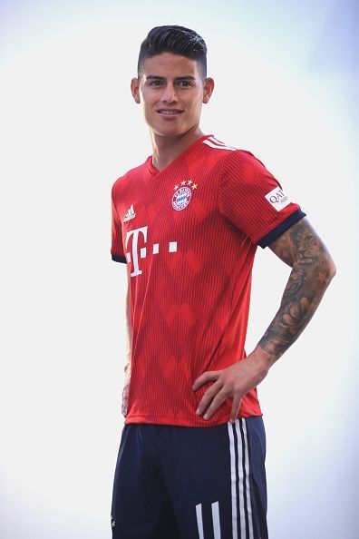 FC Bayern Muenchen And Paulaner Photo Session