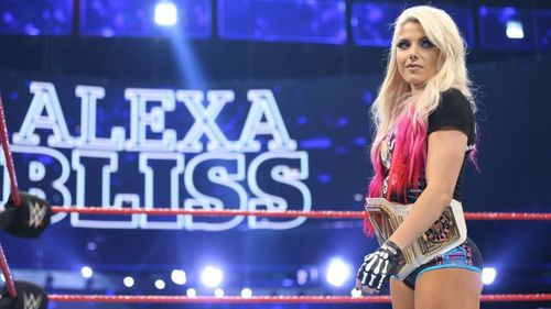 Alexa Bliss making her trademark entrance on WWE RAW (courtesy of WWE)