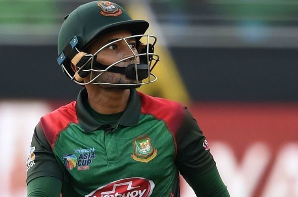 Mushfiqur went to play a reverse sweep and saw himself dismissed