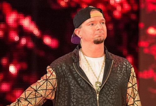 Ellsworth was backstage at SmackDown Live 