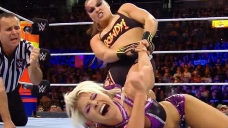 Alexa Bliss is currently struggling with an arm injury 