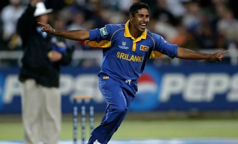 The &#039;One Man Army&#039;, Chaminda Vaas eradicated Zimbabwe single-handedly