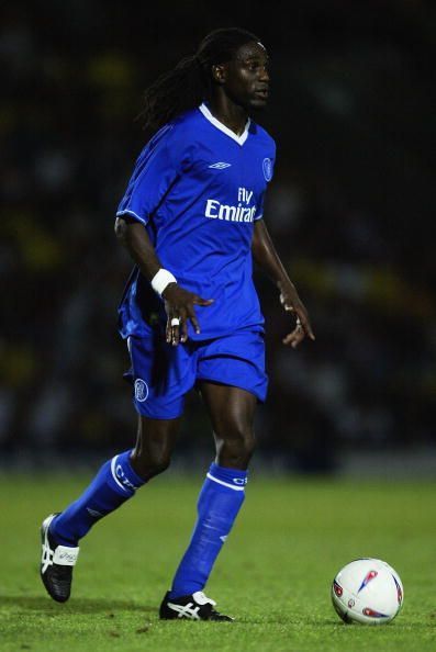 Mario Melchiot of Chelsea in action