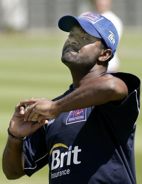 Sri Lankan  Muttiah Muralitharan Gets A Practice S