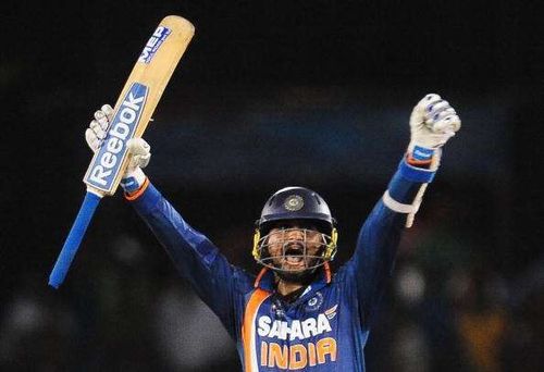 Harbhajan Singh celebrating after guiding India towards Asia Cup victory in 2010