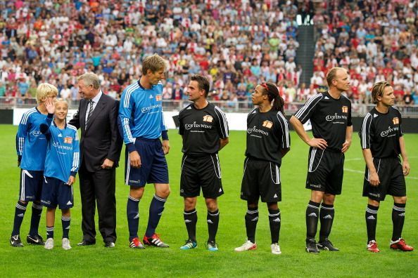 Edwin van der Sar Testimonial