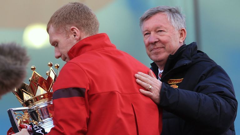 Sir Alex Ferguson convinced Paul Scholes to come out of retirement in January 2012