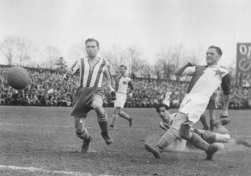 Josef Bican most league goals Europe