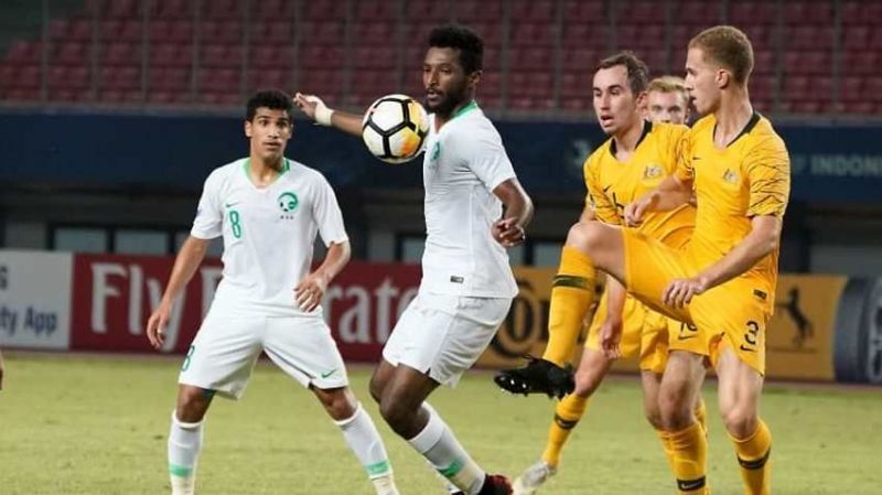 Feras Al-Birakan of Saudi Arabia chesting the ball down (Image Courtesy: The World Game SBS)