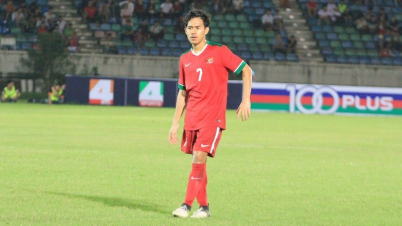 Muhammad Luthfi Kamal Baharsyah spectacular free-kick earned the first goal for Indonesia (Image Courtesy: Goal.com)