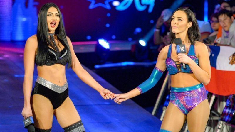 The IIconics are one of WWE's top women tag teams.