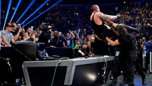 The Undertaker vs Dean Ambrose