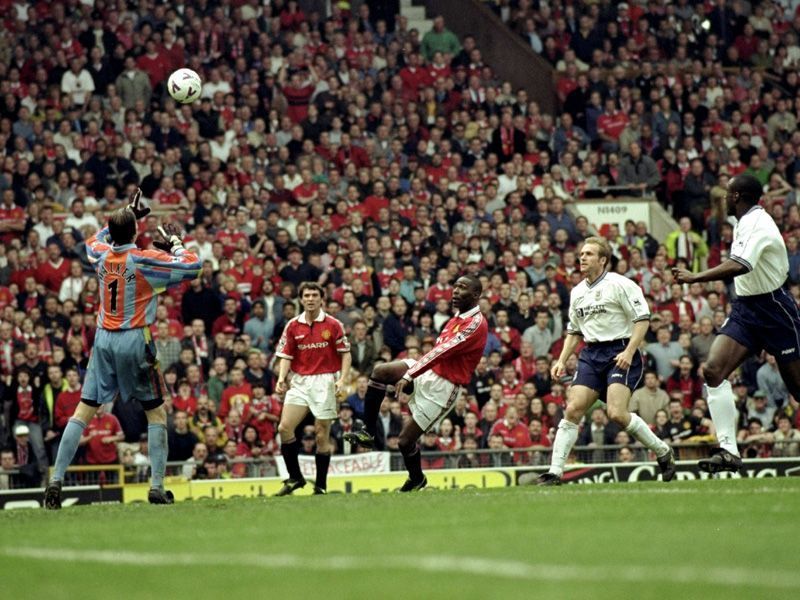 Andrew Cole with the winning goal against Spurs, May 1999