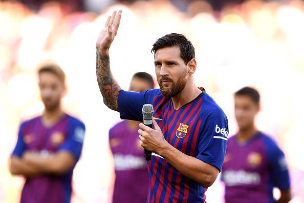 Messi promising to bring the Champions League back to the Nou Camp