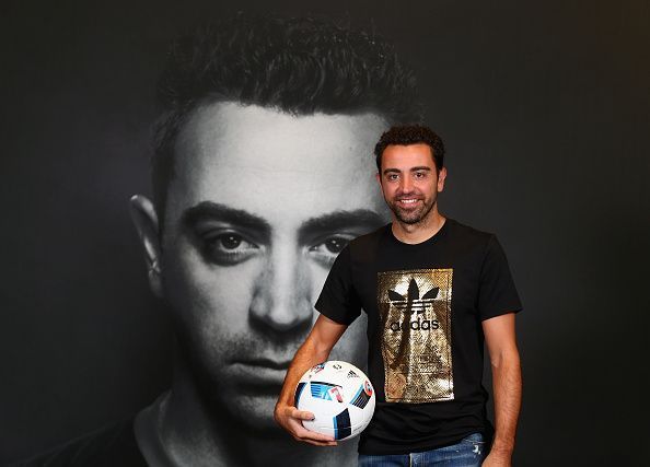 Xavi surely lights up the midfield of Veteran&#039;s XI